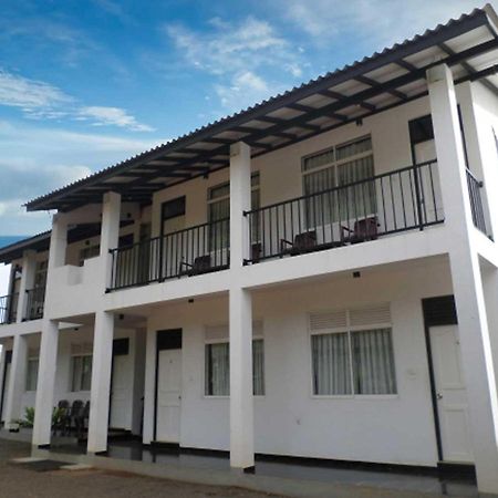 Romana Rest Kataragama Kültér fotó