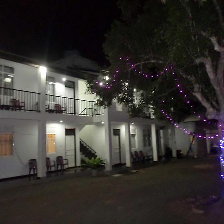 Romana Rest Kataragama Kültér fotó