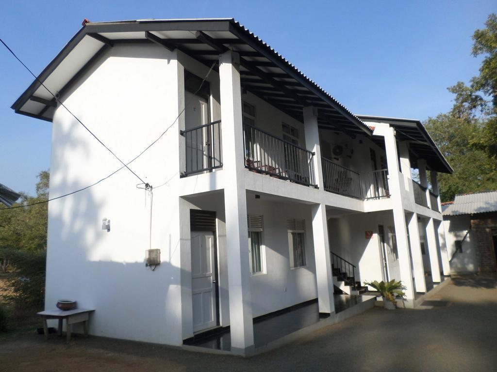 Romana Rest Kataragama Kültér fotó