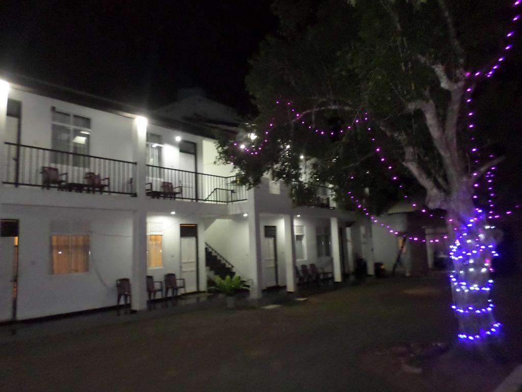 Romana Rest Kataragama Kültér fotó